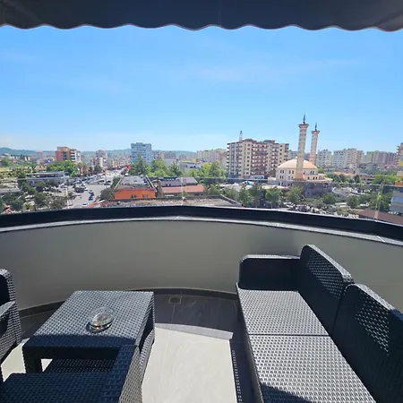 Amelia Luxury 1
